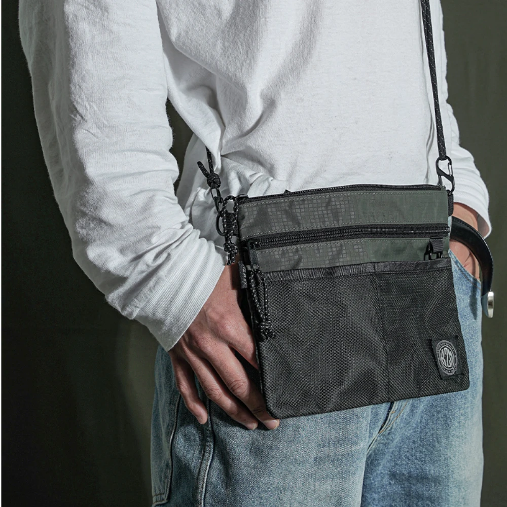 KZM Essential Sacoche Bag 6 KZM Essential Sacoche Bag - Image 4