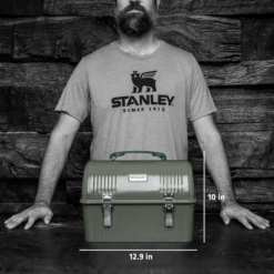Stanley Classic Lunchbox 10QT Hammertone Green -Roam Ready 5 600x600 12ec037d 3222 4332 81e4 7aaba7bc816b