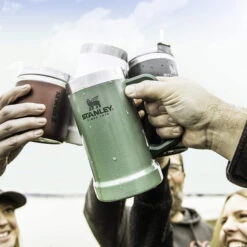 Stanley Adventure Big Grip Beer Stein 24oz -Roam Ready 77e8b75cb11086cebf8618a93e10cf3b 600x600 100f10f3 dbdc 470d 8920 902a03a474fe